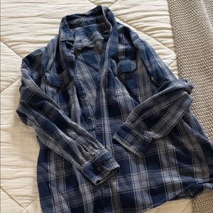 Women’s oversized flannel